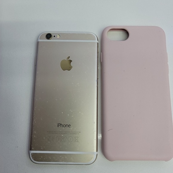 iPhone 8 - Picture 3 of 5